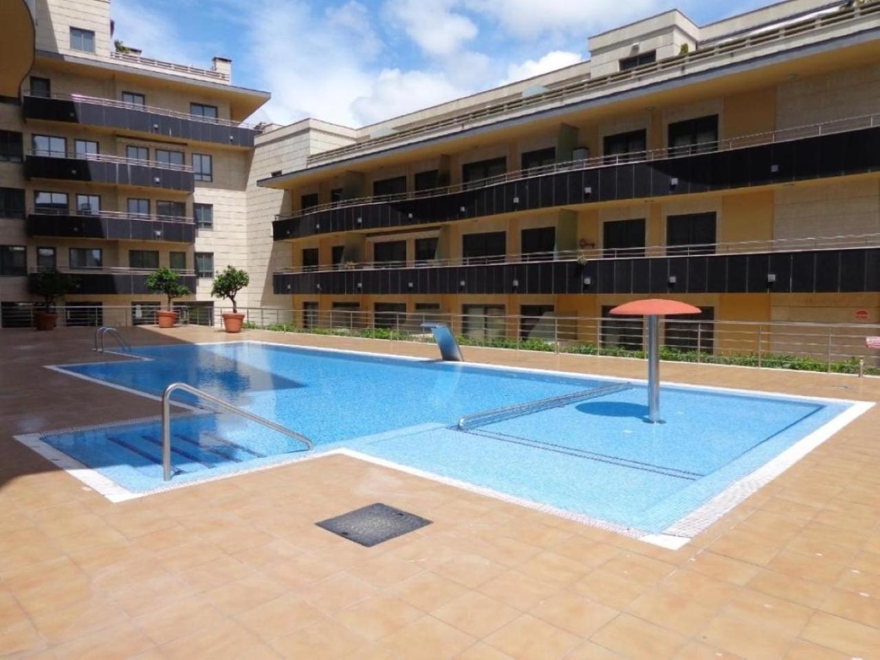 Apartament En Urbanizacion Con Piscina En Playa De Silgar