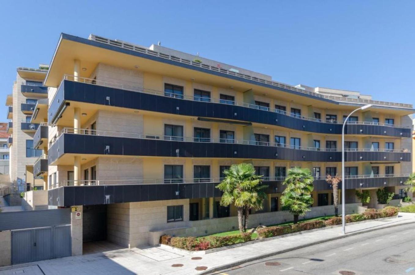 Apartament En Urbanizacion Con Piscina En Playa De Silgar